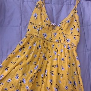 Morning mist ☀️ yellow romper